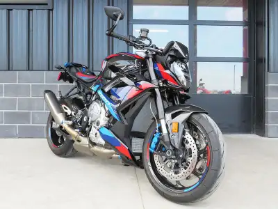 Finance from $181 bi-weekly with FCPP warranty coverage for 3 years!* Click "Get Financing" to see i...