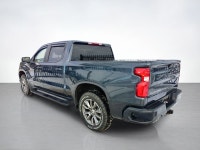 Styled for the street, our used Diesel powered 2021 Chevrolet Silverado 1500 RST Crew Cab 4X4 in Sha... (image 2)