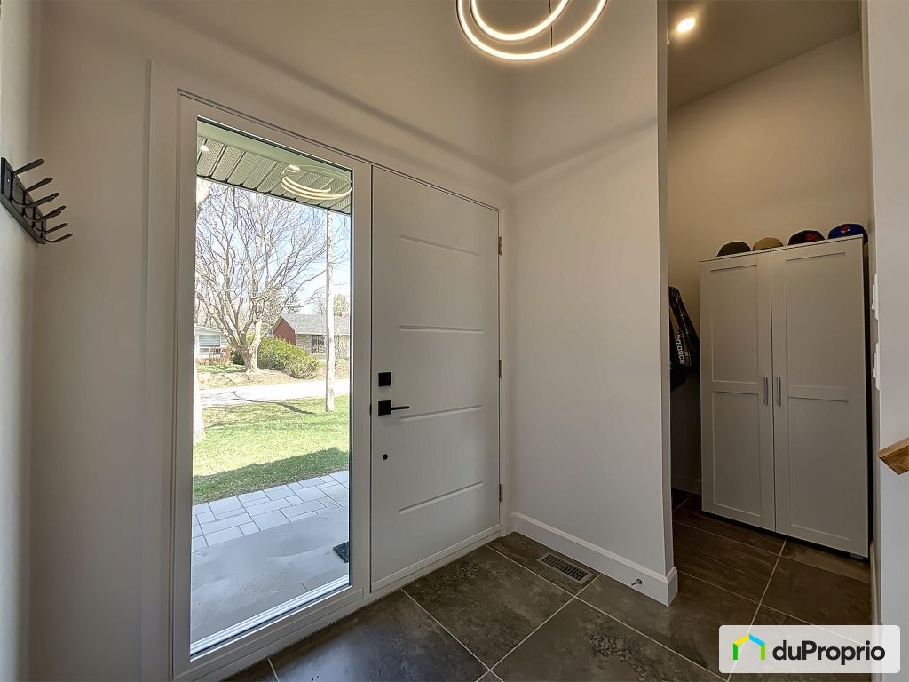 $899,000 - 2 Storey for sale in Chateauguay — photo 3