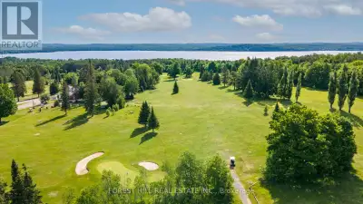 Nestled in the Breathtaking Almaguin Highlands at 328 Sunny Ridge Road, just Minutes from Sundridge...