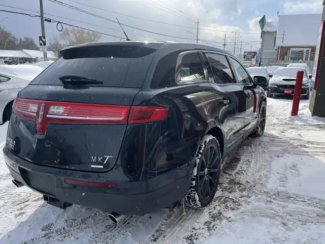 2010 Lincoln MKT 533919217285212163