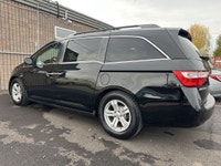 ALL TRADES WELCOME!! 2013 Honda Odyssey EX-L! fully loaded with rearview camera, rear, DVD entertain... (image 3)