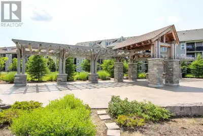 ANNUAL LEASE - Beautifully furnished ground floor unit available for annual rental in the Wyldewood...