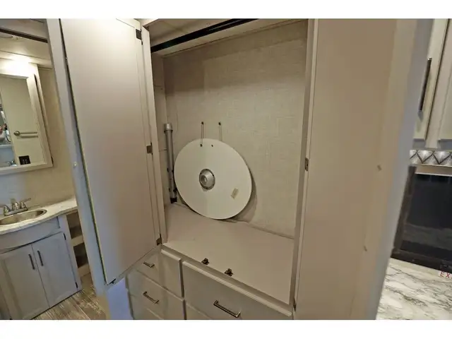 2022 Thor Motor Coach Hurricane 35M Classe A VR / RV 1.5 SDB + F in RVs & Motorhomes in Laval / North Shore - Image 20