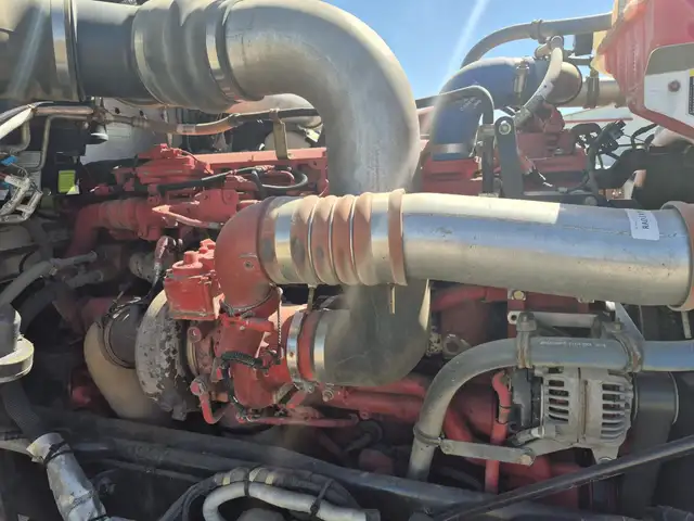 2019 KENWORTH T800 in Heavy Trucks in Saskatoon - Image 10