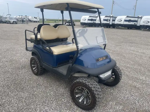 2013 CLUB CAR 4 SEATER in ATVs in Kitchener / Waterloo - Image 2