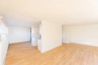 Amenities: Renovated Suites • Quiet Building • Dog Wash Station • Solar Panels Suite & Building: Spa... (image 5)