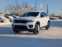 The New 2025 Jeep Grand Cherokee Limited combines refined luxury with confident capability. Finished... (image 1)