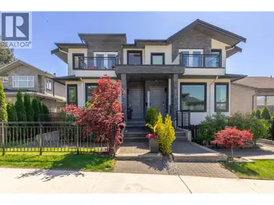 Beautiful custom-built 2,700 square ft home by Rock Arc Developments in the heart of Central Lonsdal...