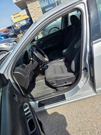 2010 Ford Fusion SEL Year: 2010 Make: Ford Model: Fusion Mileage: 215,489 Km Transmission: Automatic... (image 4)