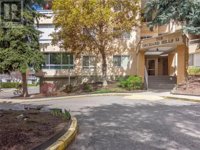 Welcome to this beautifully renovated 1-bedroom + den, 1-bathroom condo that truly checks all the bo...