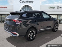 Clean Carfax! Leather and Panoramic Sunroof! Navigation! Elevate your daily drives in this meticulou... (image 5)