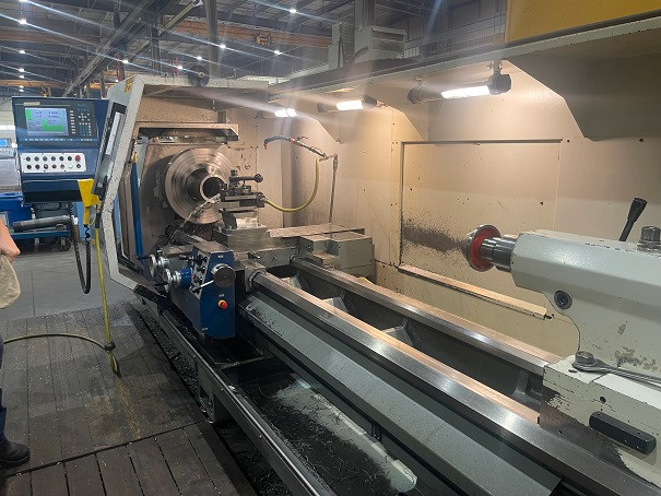 Weiler E70 x 3000/216 CNC Lathe (2003) in Other Business & Industrial in Edmonton - Image 2