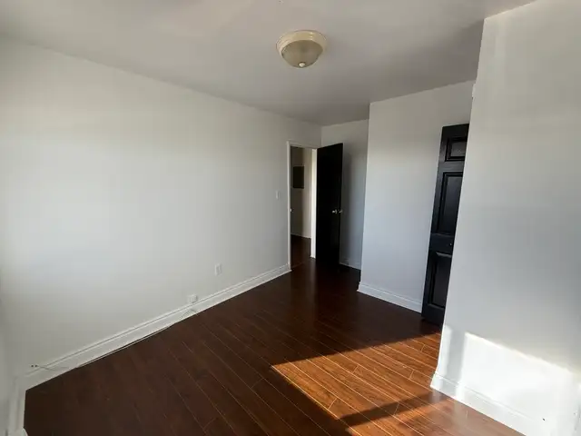 Spacious 3 Bedroom Unit For Rent in Long Term Rentals in Saint John - Image 5