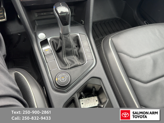 2022 Volkswagen Tiguan Highline R-Line Highline R-Line 4dr AW... in Cars & Trucks in Kamloops - Image 18