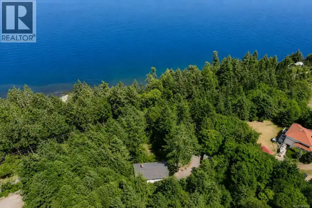 1495 Lands End Rd North Saanich, British Columbia in Houses for Sale in Victoria - Image 4