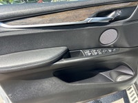 Double L Motors Ltd. Luxury midsize SUV with all-wheel drive, powered by a smooth 3.0L turbocharged... (image 7)