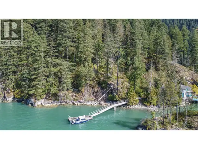 1 BUNTZEN BAY North Vancouver, British Columbia in Land for Sale in Burnaby/New Westminster - Image 25