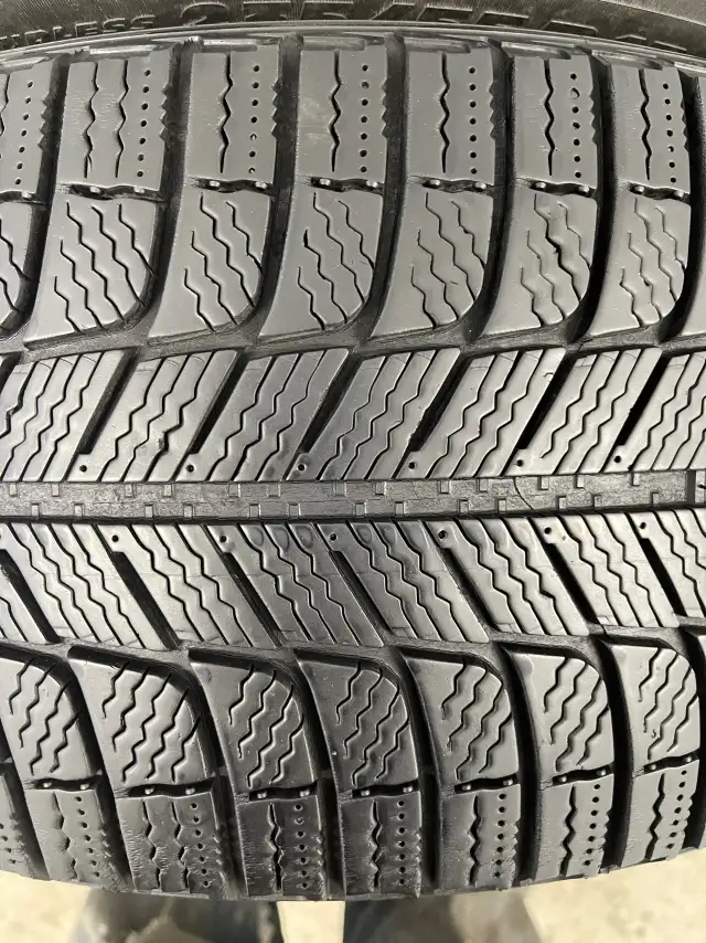 Set4️⃣:  235/55R17 99H  Michelin X-Ice Xi3 in Tires & Rims in Mississauga / Peel Region - Image 8