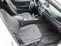 ALL WHEEL DRIVE WAGON. FINISHED IN ARTIC WHITE WITH BLACK LEATHER INTERIOR. ALLY WHEELS WITH NEW TIR... (image 7)