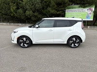 // ACCIDENT FREE!! // // SINGLE OWNER! // This 2023 Kia Soul GT-Line Limited is a smart choice for d... (image 9)