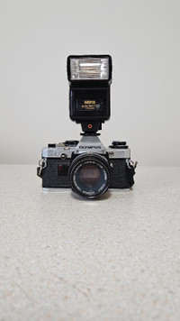 Olympus OM10 Film Camera + 50mm 1.8 + 80-200mm F4 Macro + Bag