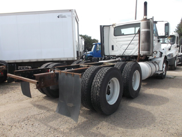 2011 INTERNATIONAL PROSTAR+ EAGLE T/A CAB & CHASSIS TRUCK in Heavy Trucks in Red Deer - Image 4