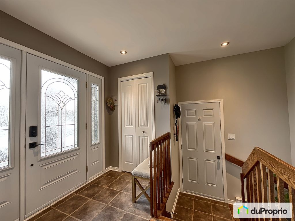 $865,000 - Bungalow for sale — photo 2