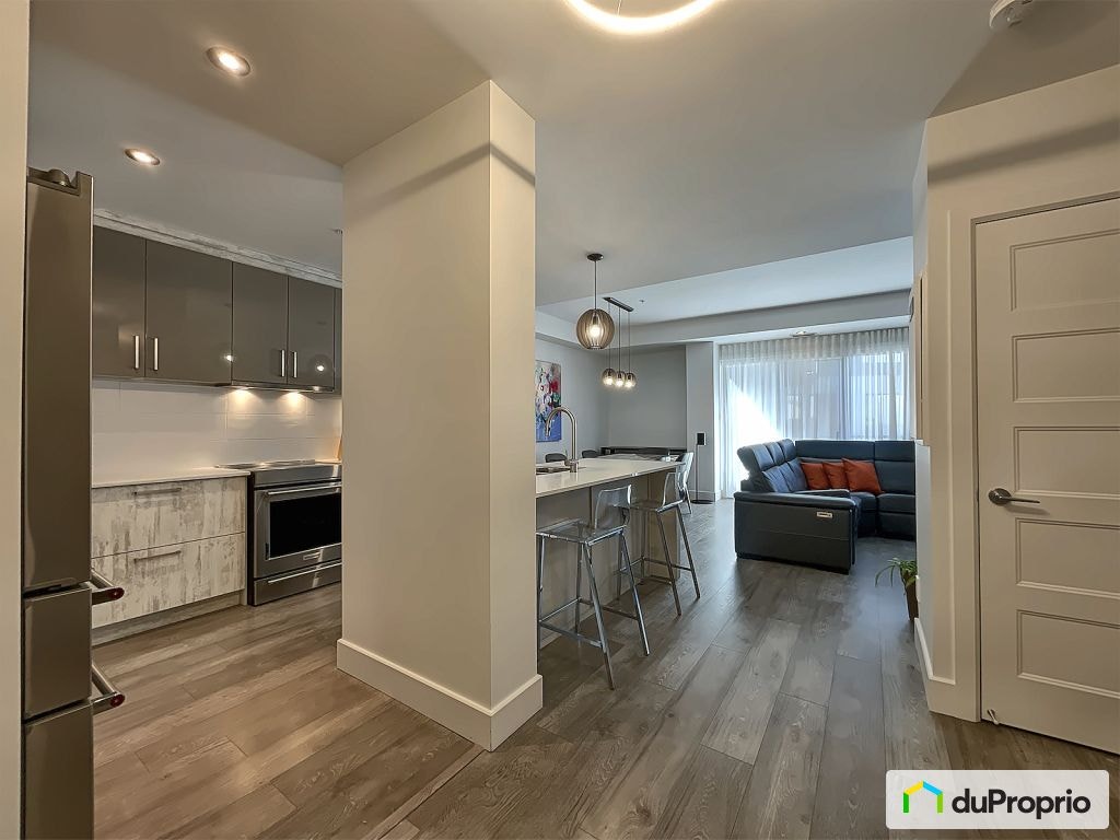 $584,500 - Condominium for sale in Charlemagne — photo 3
