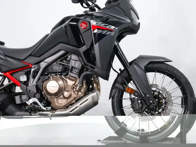 2025 Honda AFRICA TWIN CRF1100S in Street, Cruisers & Choppers in Kelowna - Image 10