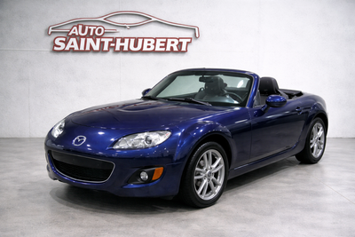 MAZDA MX-5 MIATA SPORT 2013 - DÉCAPOTABLE, PLAISIR DE CONDUIRE ET PARFAIT POUR L'ÉTÉ!Prix : 14 995 $...