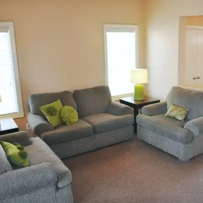 Great BLACKFALD's location - 3 Bedroom TOWNHOME w/ garage