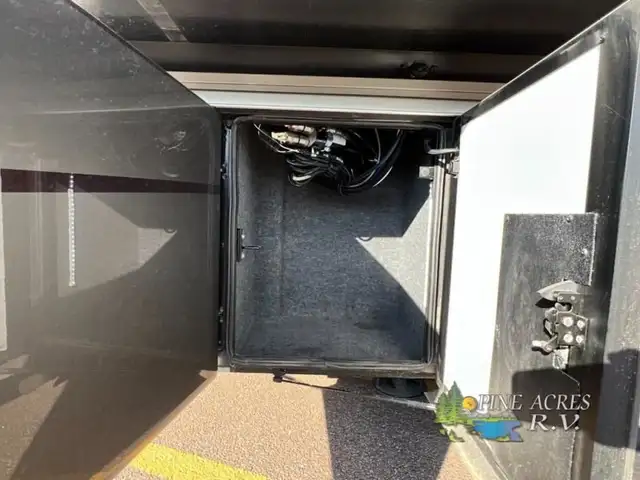 2024 Newmar New Aire 3549 Luxury Diesel Pusher in RVs & Motorhomes in Moncton - Image 78