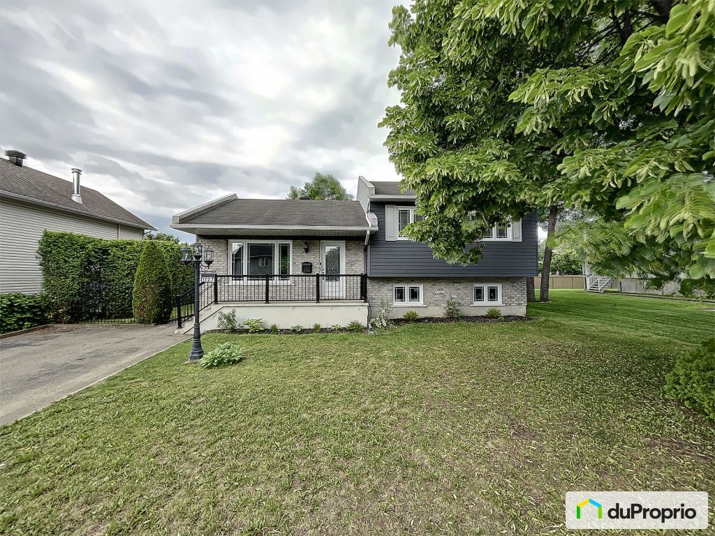 $429,000 - Split Level in Trois-Rivières (Cap-De-La-Madeleine) — photo 1
