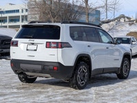 This Jeep Cherokee has a durable Intercooled Turbo Gas/Electric I-4 1.6 L/98 engine powering this Va... (image 7)