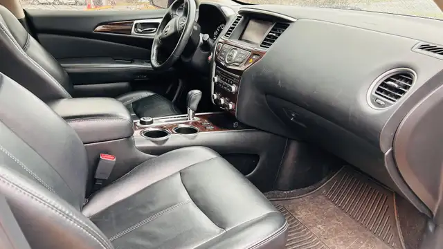 2016 Nissan Pathfinder S in Cars & Trucks in Oakville / Halton Region - Image 10