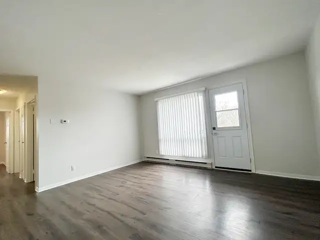 Apartment for Rent at North Murray Street, Downtown Trenton in Long Term Rentals in Trenton - Image 5