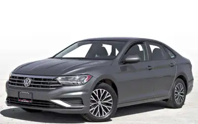 KEY FEATURES: PREMIUM ALLOY WHEELS | BLINDSPOT | KEYLESS ENTRY | STEERING WHEEL CONTROLS | APPLE CAR...