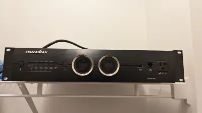 Panamax M5300-PM Power line conditioner and surge protector, View more