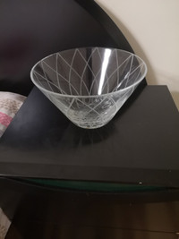 Brand new Crystal Glass bowl(10.5" diameter, 6 1/4" height)