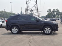 Come see this certified 2021 Toyota RAV4 Hybrid XLE AWD | Sunroof | Heated Wheel + Seats | Radar Cru... (image 5)