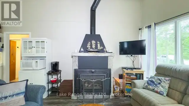 260 HURON STREET E Huron-Kinloss, Ontario63006662644481124