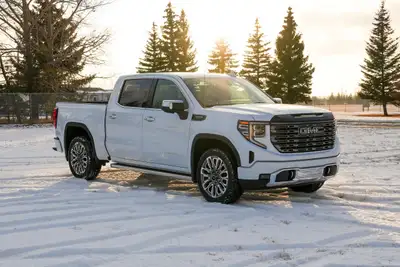 "AMVIC Licensed Business. AMVIC Licensee."