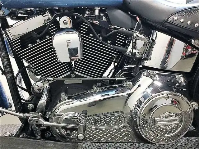 2011 Harley-Davidson FLSTC Heritage Softail Classic in Street, Cruisers & Choppers in City of Toronto - Image 12