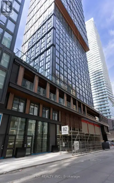 Experience sophisticated downtown living in this stylish 1-bedroom + den, 1-bathroom condo, perfectl...