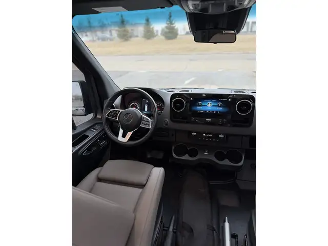 2023 Roadtrek SS Agile in RVs & Motorhomes in Windsor Region - Image 14