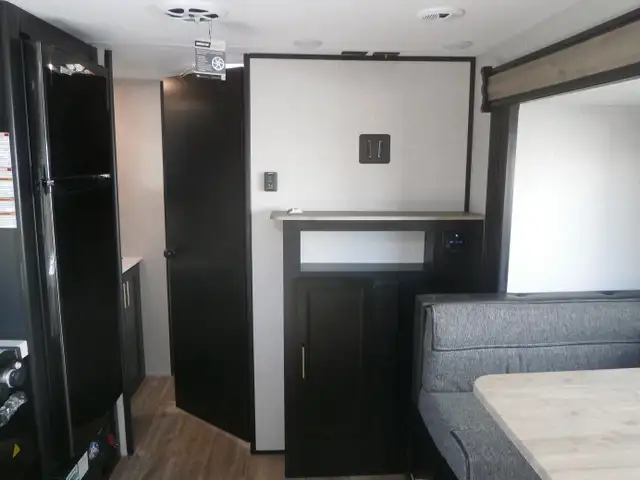 2024 Forest River Grey Wolf 27RR TOY HAULER! GREAT VALUE!$42995! in Travel Trailers & Campers in London - Image 16