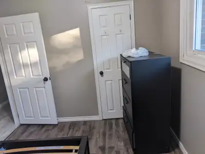 1 room for rent in 3 bedroom house . 725 all inc.