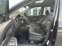 New Arrival! Drive home comfort, space, and reliability in this 2019 Honda Pilot Touring 8 Passenger... (image 5)