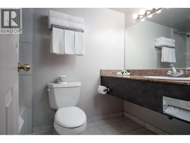 1609 838 HAMILTON STREET Vancouver, British Columbia in Condos for Sale in Vancouver - Image 7